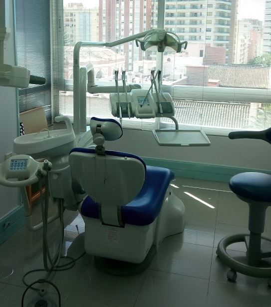 Implantes dentales en Málaga Clínica dental Gross